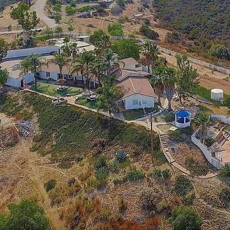 Private Home On 10 Acres - Heated Salt Pool & Jacuzzi, Mountain & City Views, Horseshoes, Basketball, Bbq, Golf Putting, Foosball, Croquet, Bose Stereo, White Cotton Bedding - Hilltop Hacienda, Pool Heat Optional Jamul Exteriér fotografie