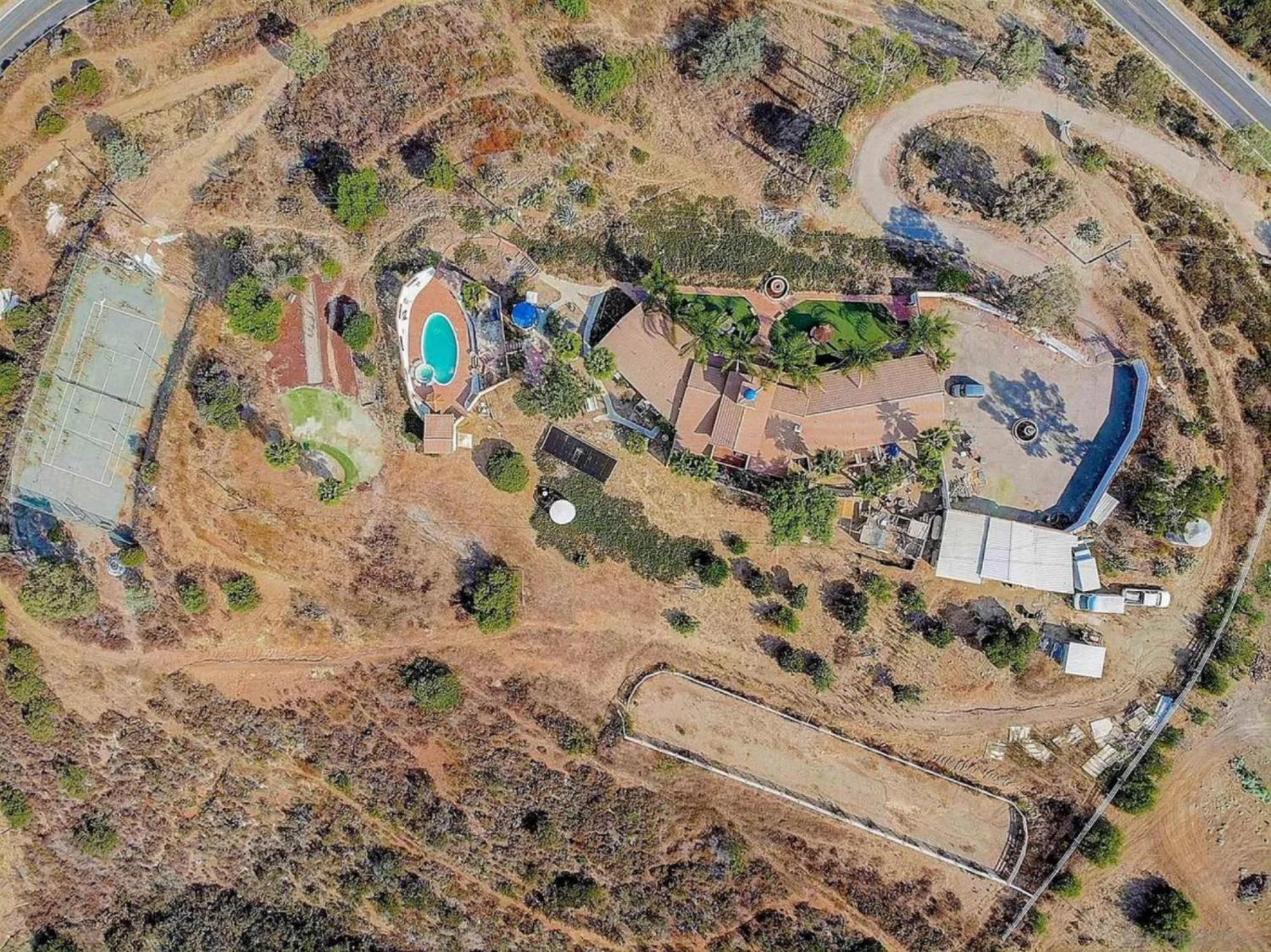 Private Home On 10 Acres - Heated Salt Pool & Jacuzzi, Mountain & City Views, Horseshoes, Basketball, Bbq, Golf Putting, Foosball, Croquet, Bose Stereo, White Cotton Bedding - Hilltop Hacienda, Pool Heat Optional Jamul Exteriér fotografie